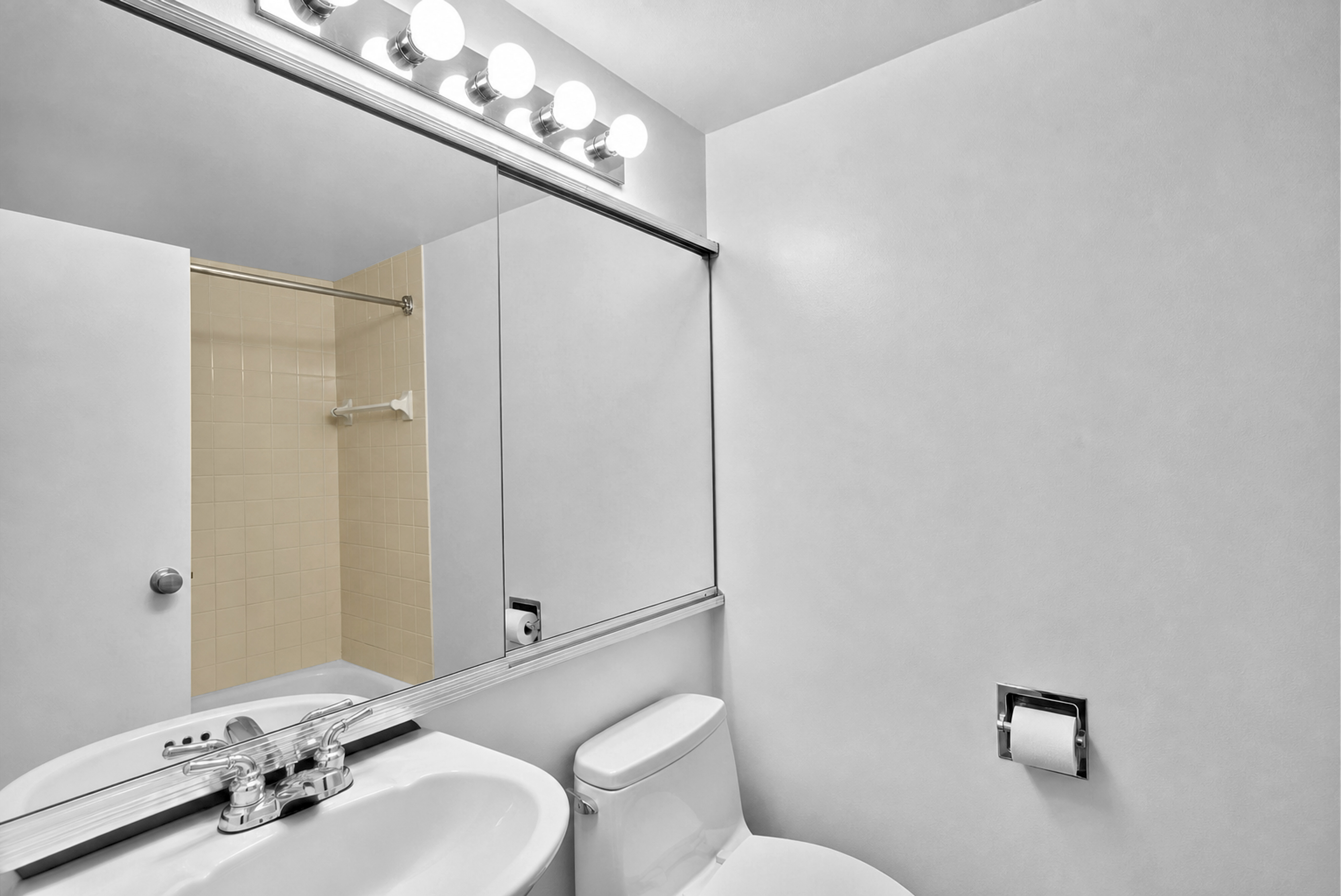 350 East 62nd Street, Unit 2D Manhattan, NY 10065 - Photo 7 of 10