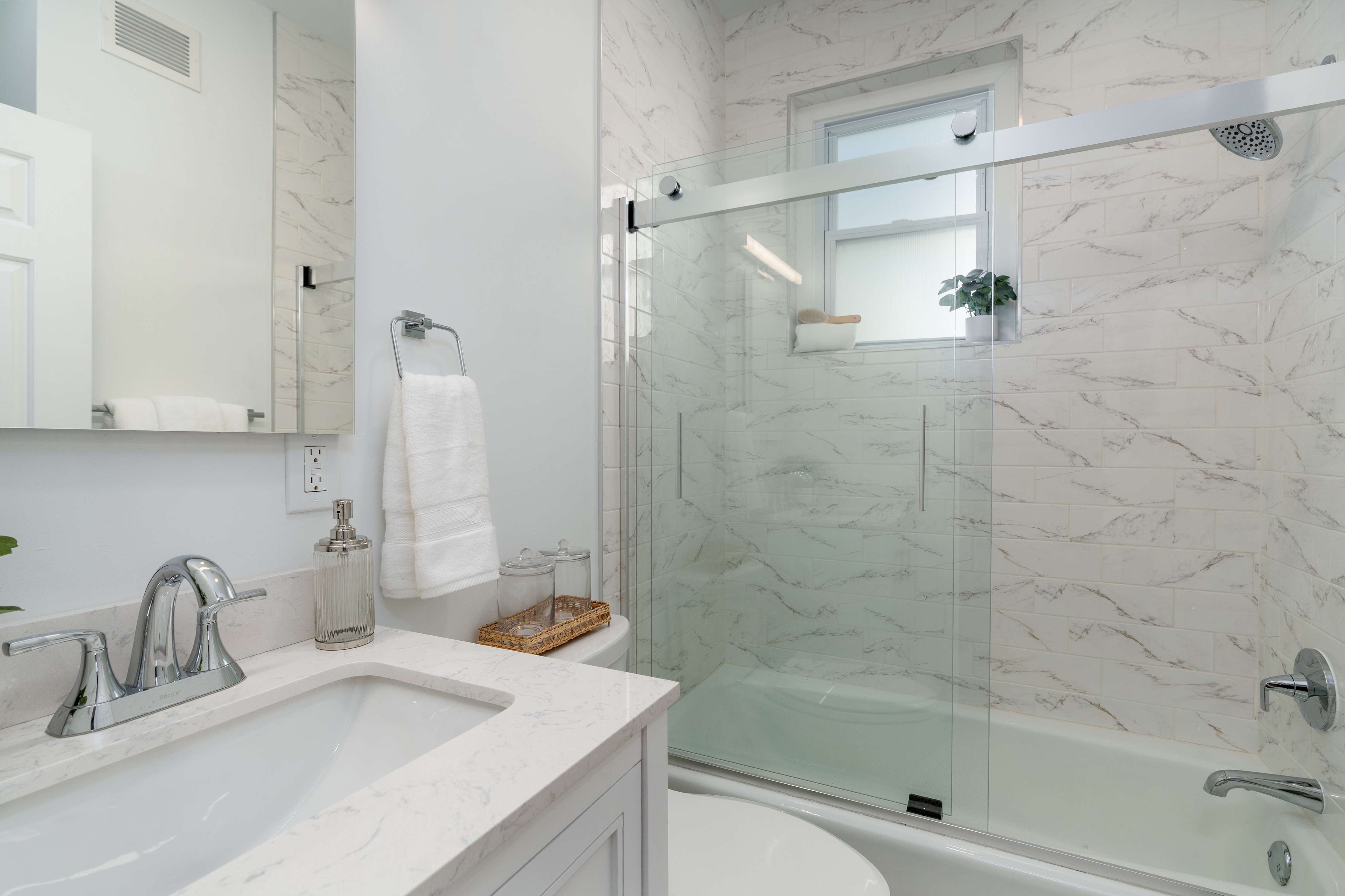 1218 D Street Southeast, Unit 4 Washington, DC 20003 - Photo 18 of 31