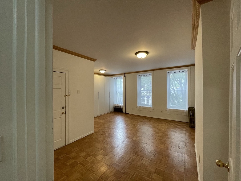 778 Putnam Avenue, Unit 2 Brooklyn, NY 11221 - Photo 2 of 7