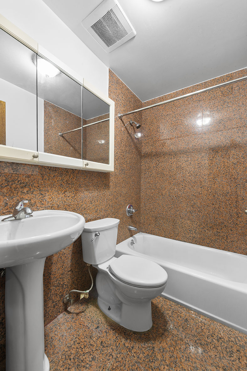 316 West 19th Street, Unit 5E Manhattan, NY 10011 - Photo 7 of 8