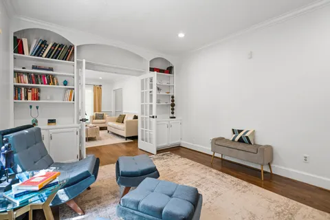 Contact Agent | 5313 Massachusetts Avenue, Bethesda, MD 20816