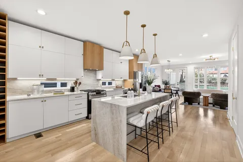 $749,000 | 917 A 33rd Avenue North, Nashville, TN 37209