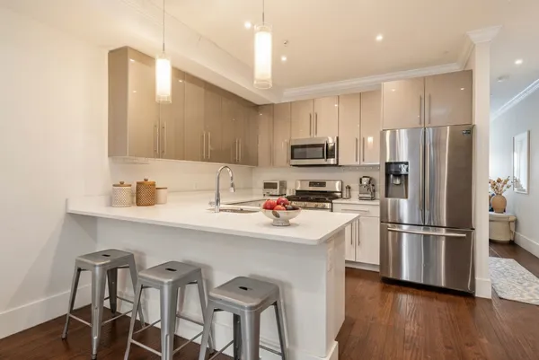$839,700 | 1711 D Street Southeast, Unit 2, Washington, DC 20003