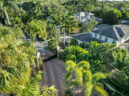 $4,200,000 | 5700 Southwest 86th Street, Miami, FL 33143