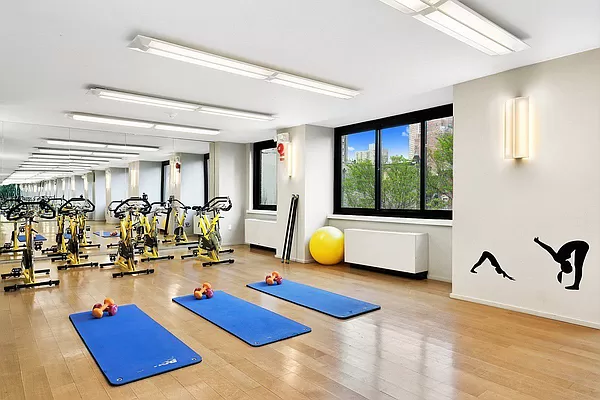 515 East 72nd Street, Unit 11D Manhattan, NY 10021 - Photo 11 of 22