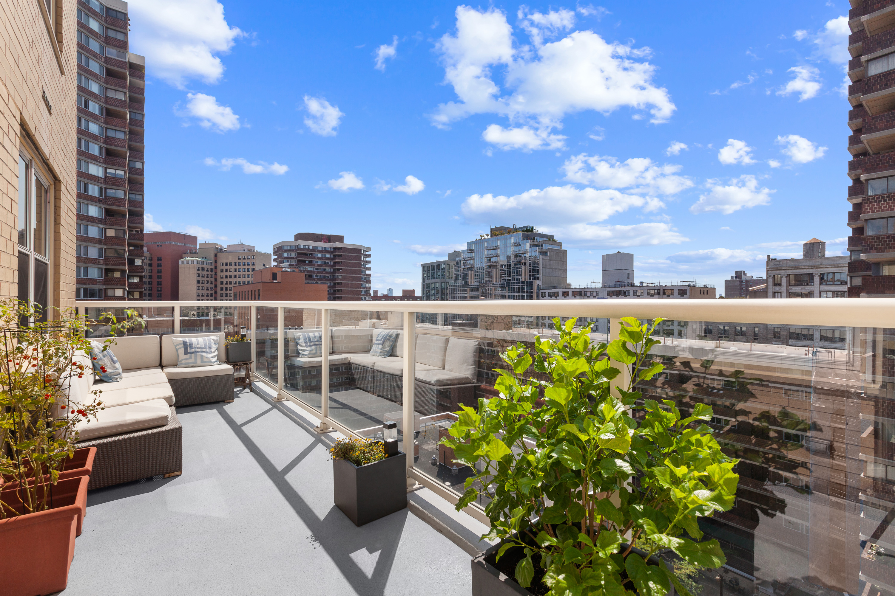 305 East 24th Street, Unit 15NP Manhattan, NY 10010 - Photo 1 of 16