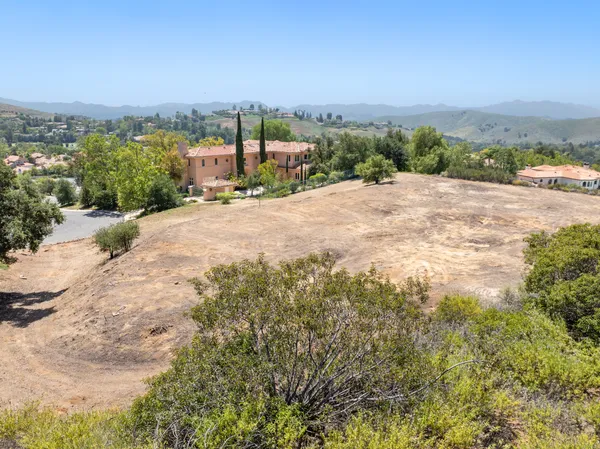 $2,200,000 | 1893 Dawn Meadow Street, Thousand Oaks, CA 91362