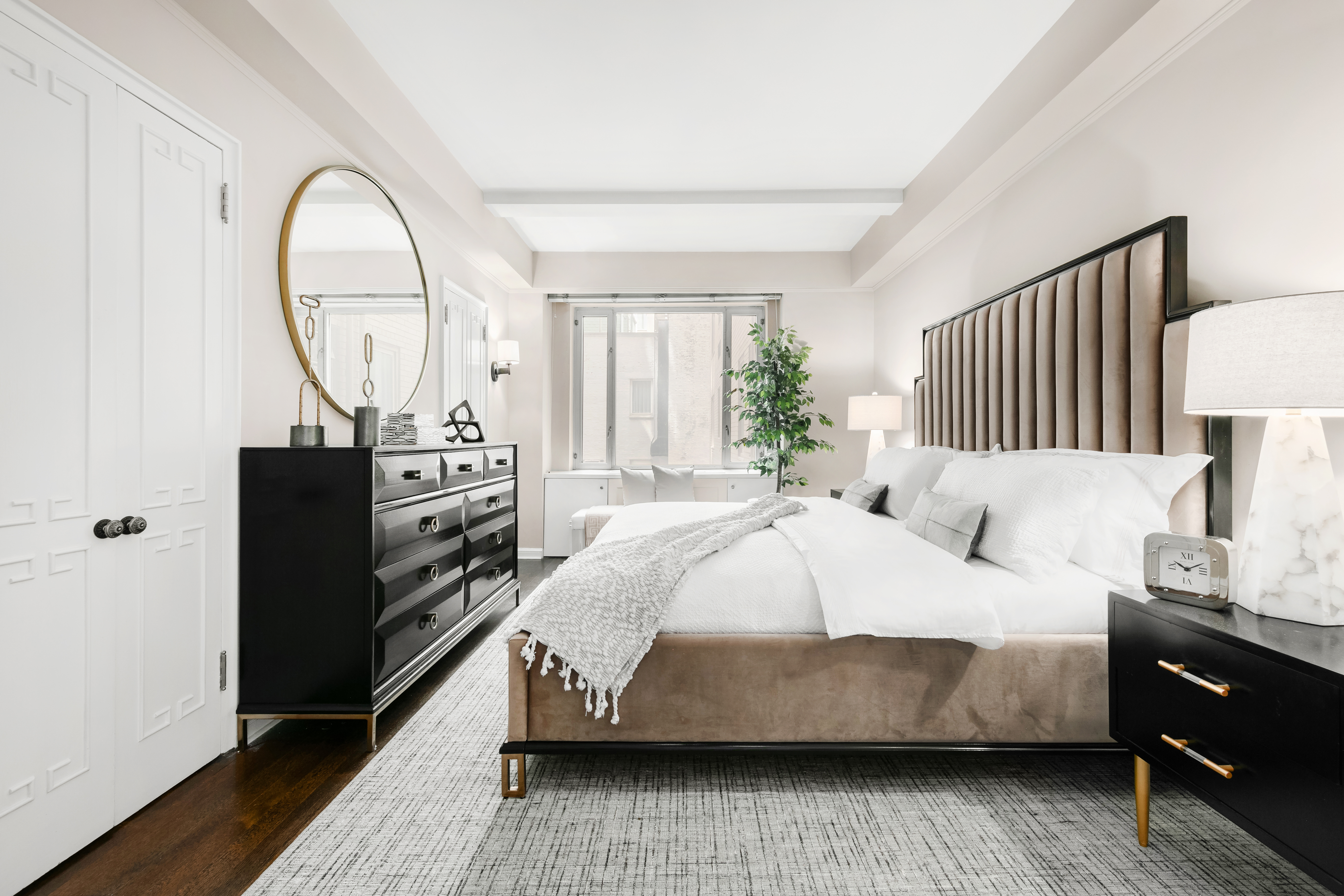 930 5th Avenue, Unit 7E Manhattan, NY 10021 - Photo 9 of 14