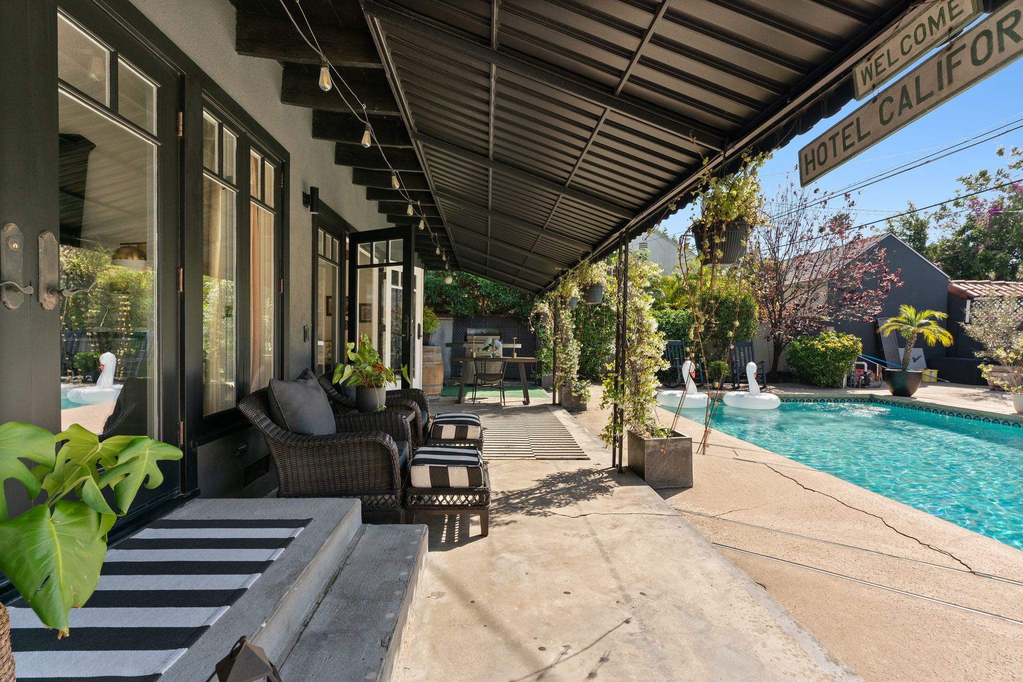 1903 Preuss Road Los Angeles, CA 90034 - Photo 27 of 39