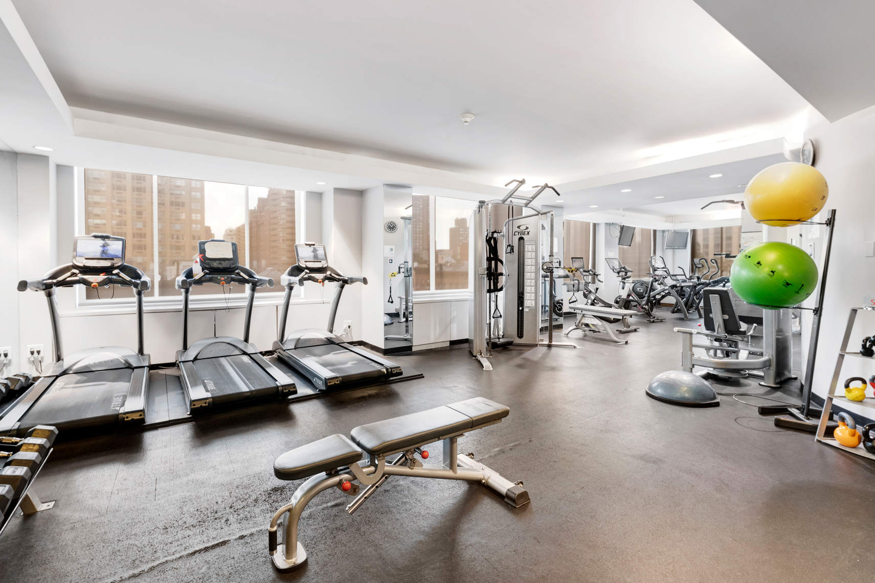 350 East 82nd Street, Unit PHB Manhattan, NY 10028 - Photo 8 of 9