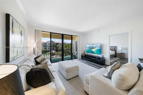 $599,000 | 800 Uno Lago Drive, Unit 301, Juno Beach, FL 33408