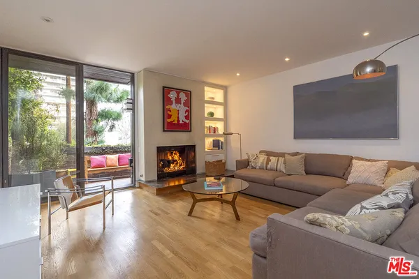 $1,220,000 | 1033 Carol Drive, Unit T3, West Hollywood, CA 90069