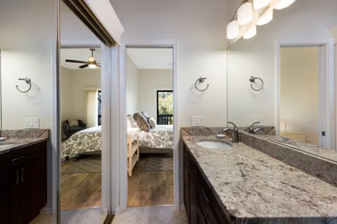 $655,000 | 1479 Landings Circle, Unit 41, Sarasota, FL 34231