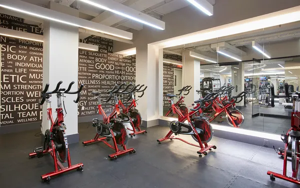 $6,300 | 416 West 52nd Street, Unit 725 | Hell's Kitchen