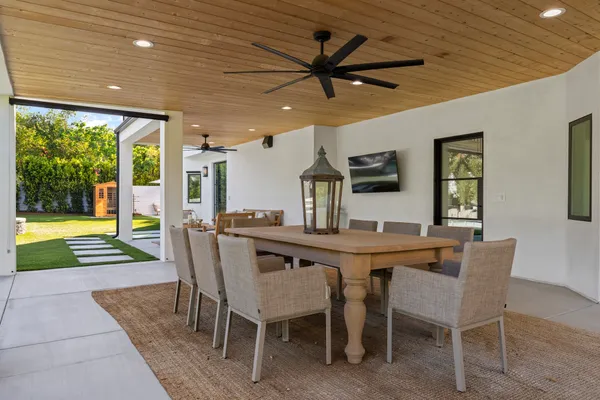$5,300,000 | 20630 Kingsboro Way, Woodland Hills, CA 91364