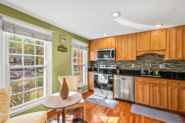 $600,000 | 8024 Bethelen Woods Lane, Springfield, VA 22153