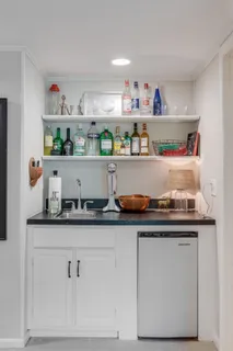 $1,250,000 | 1702 Mason Hill Drive, Alexandria, VA 22307