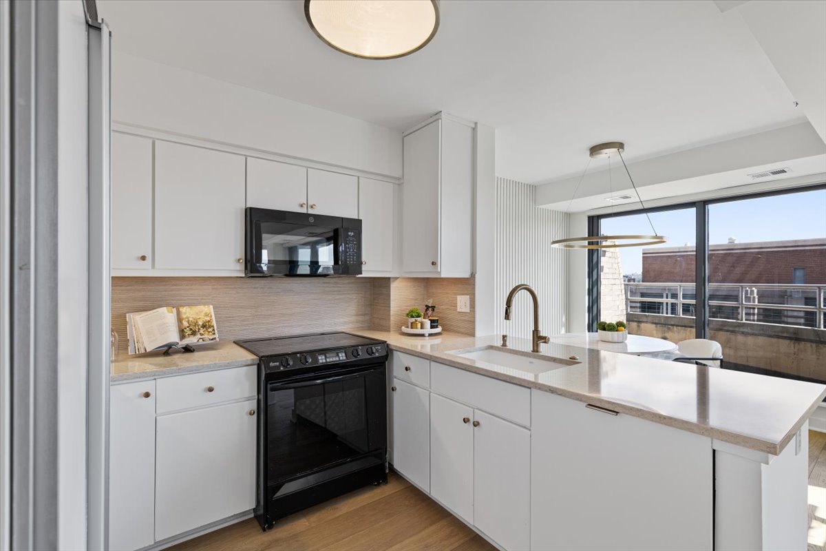 1401 17th Street Northwest, Unit 1007 Washington, DC 20036 - Photo 10 of 38