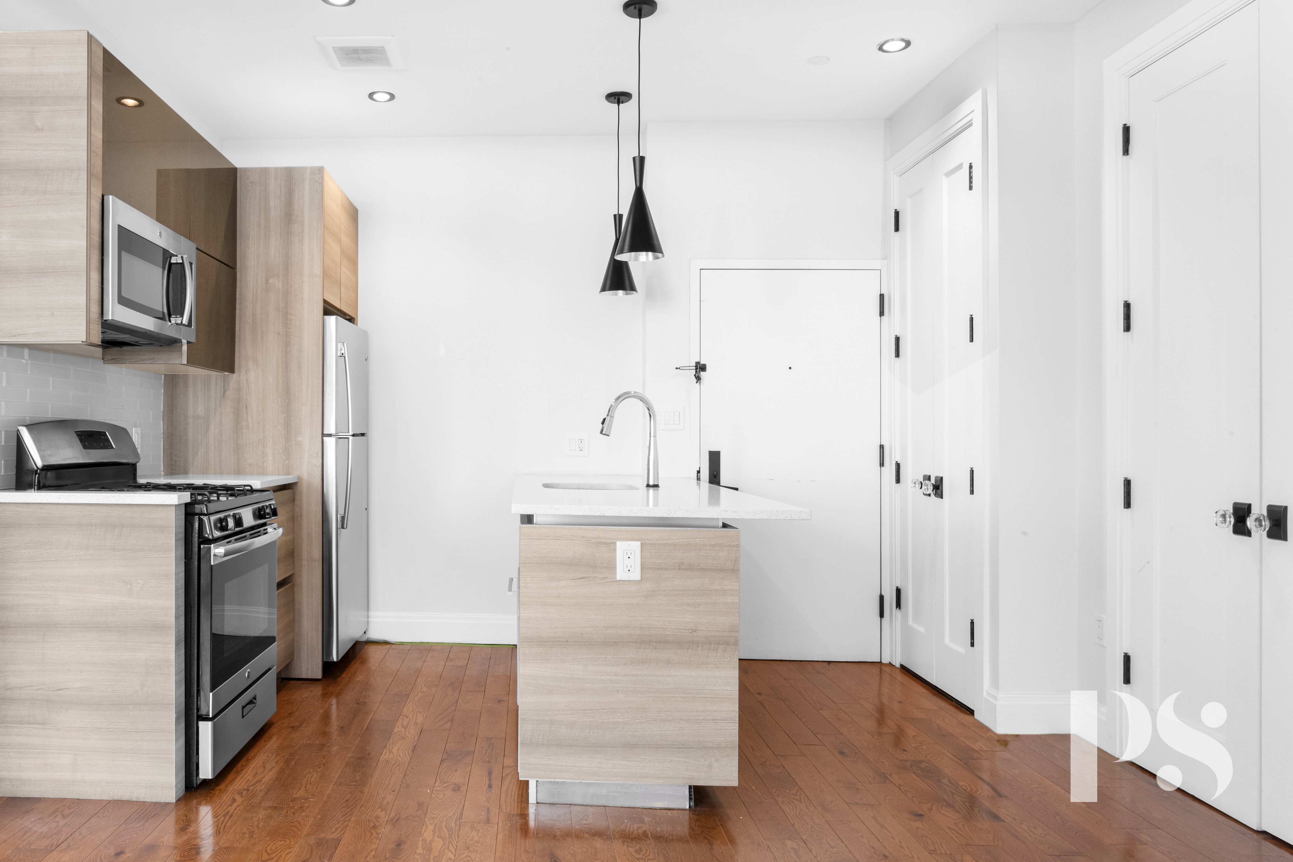 2 Wooster Street, Unit 4B Manhattan, NY 10013 - Photo 4 of 12