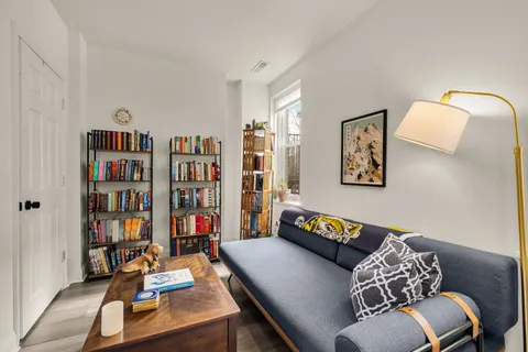 $889,000 | 340 U Street Northwest, Washington, DC 20001