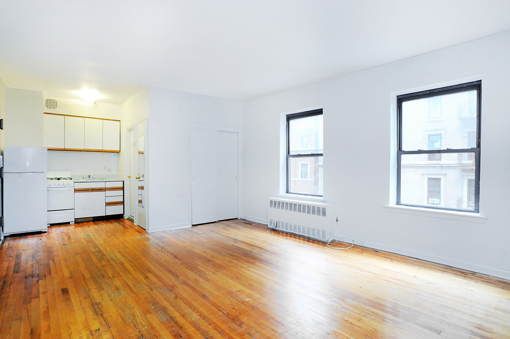 129 East 39th Street, Unit 4B Manhattan, NY 10016 - Photo 1 of 8