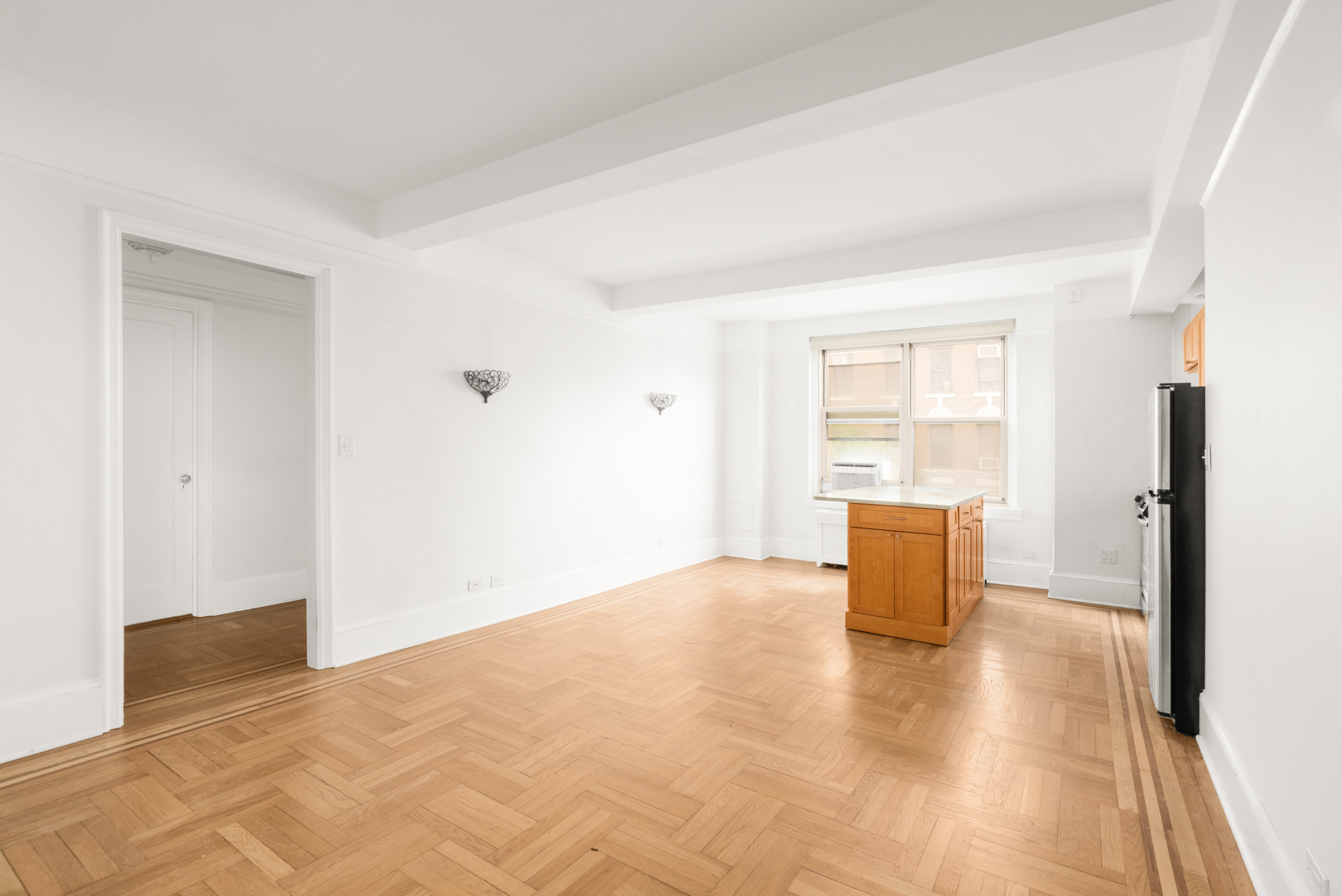 410 Central Park West, Unit 4C Manhattan, NY 10025 - Photo 7 of 9 Gallery Image 7