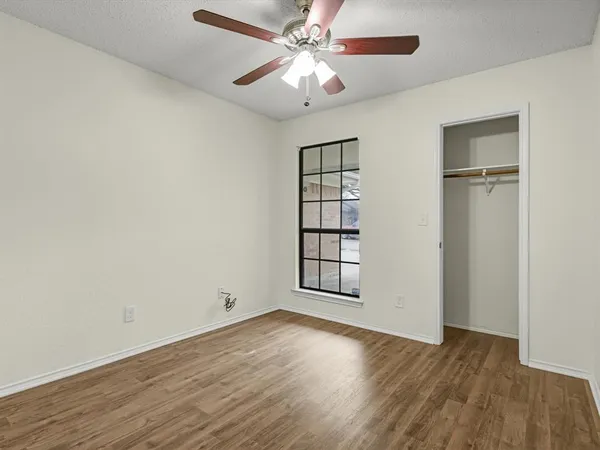 $279,000 | 825 Bristol Avenue, Saginaw, TX 76179