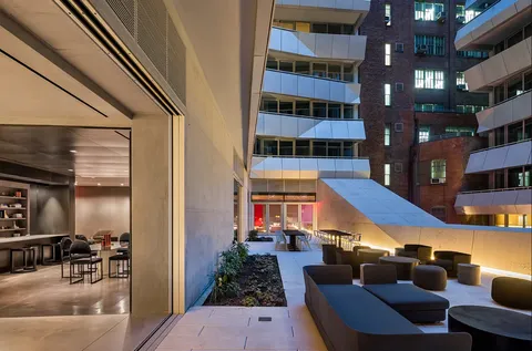 $4,850,000 | 121 East 22nd Street, Unit N1702 | Gramercy