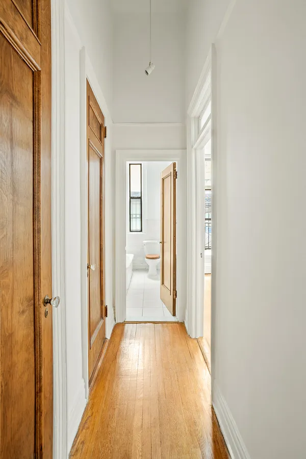 $1,850,000 | 885 West End Avenue, Unit GC | Upper West Side