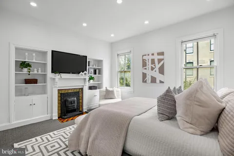 $1,750,000 | 2222 Locust Street, Philadelphia, PA 19103