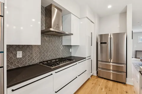 $724,900 | 1305 North 27th Street, Unit 5, Philadelphia, PA 19121