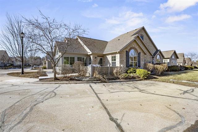 10 Pond View Way Fitchburg, WI 53711 - Photo 41 of 68