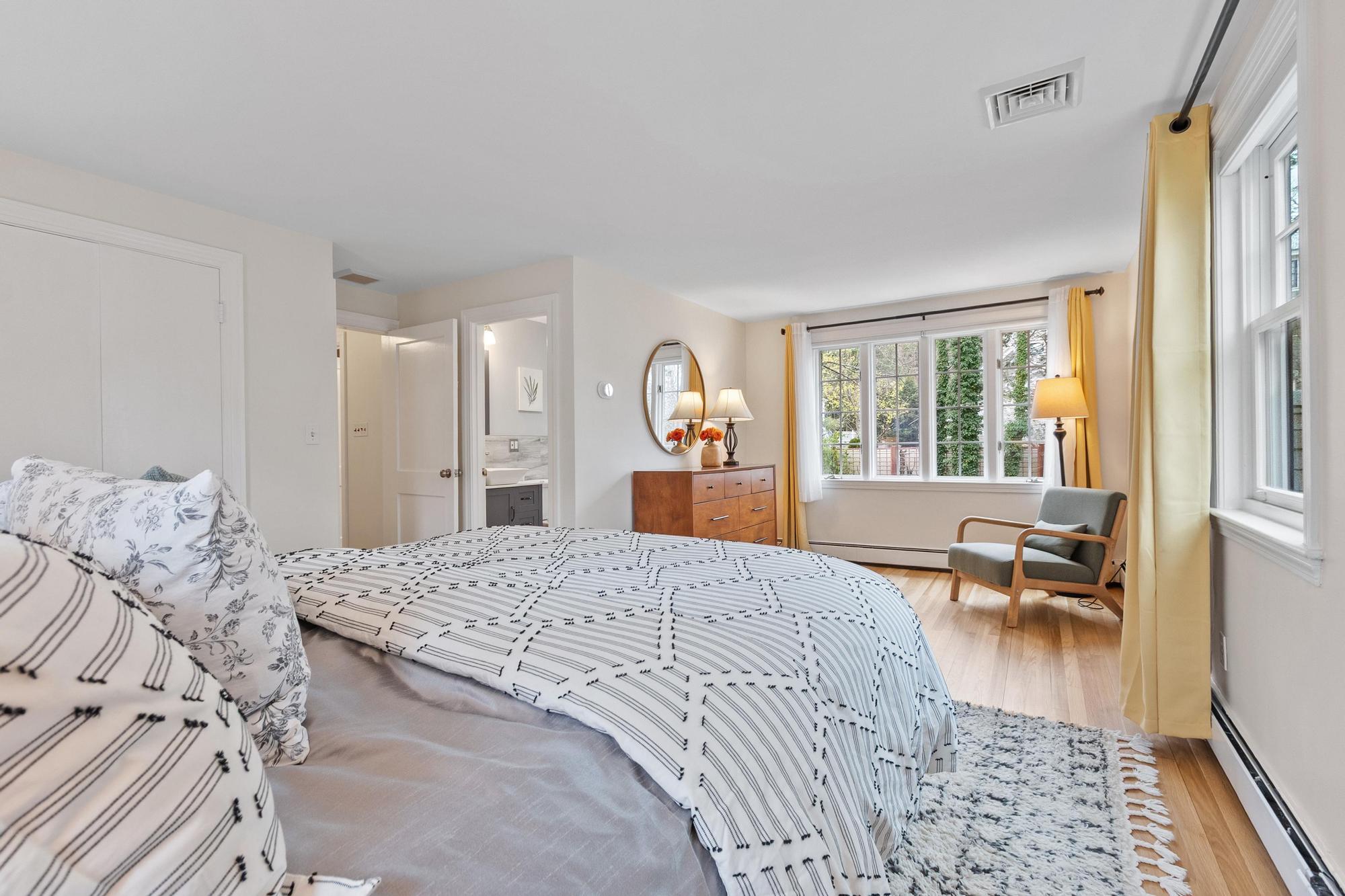 31 Woodland Road Lexington, MA 02420 - Photo 23 of 44