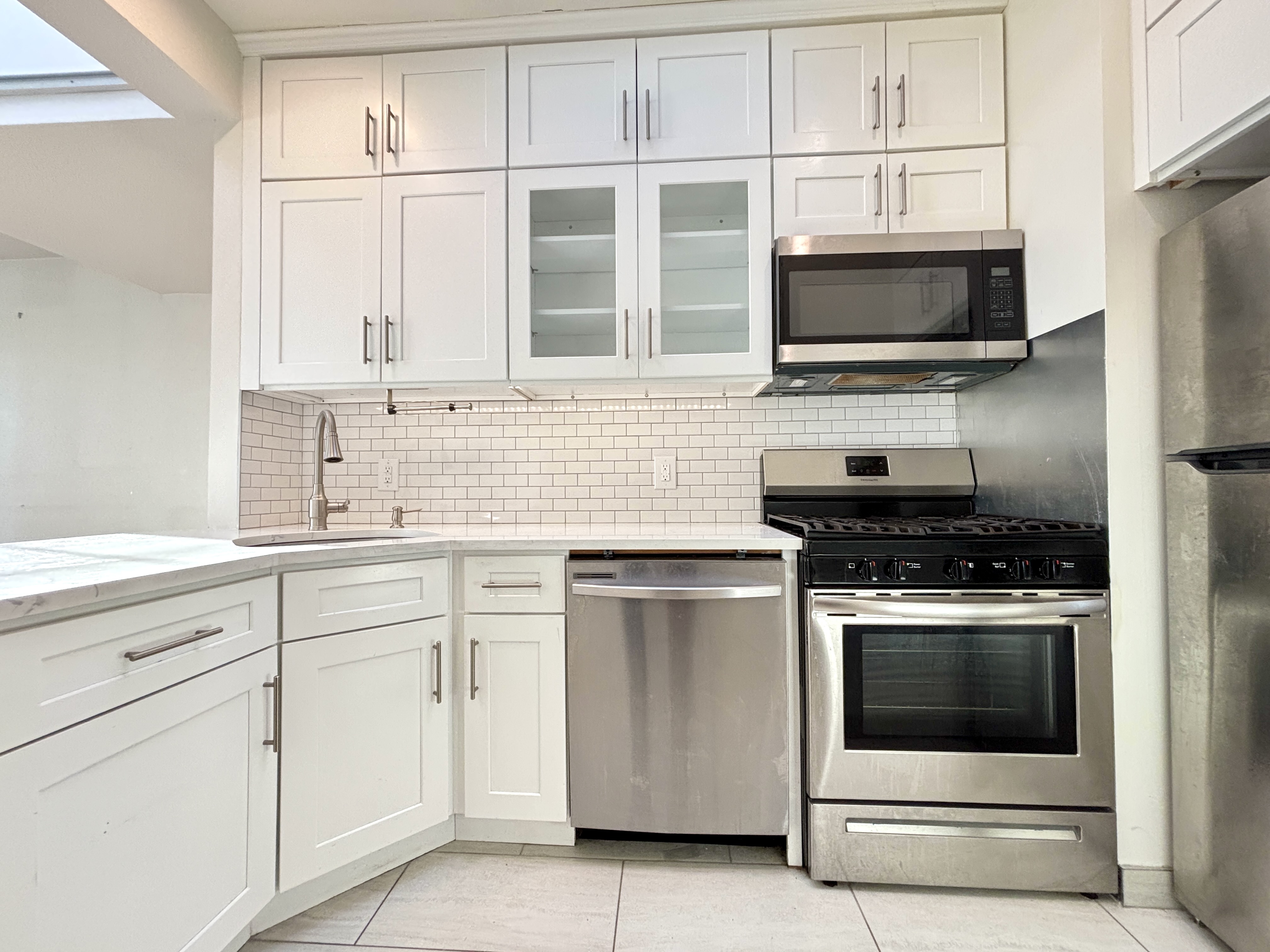 190 Garfield Place, Unit 5F Brooklyn, NY 11215 - Photo 3 of 8