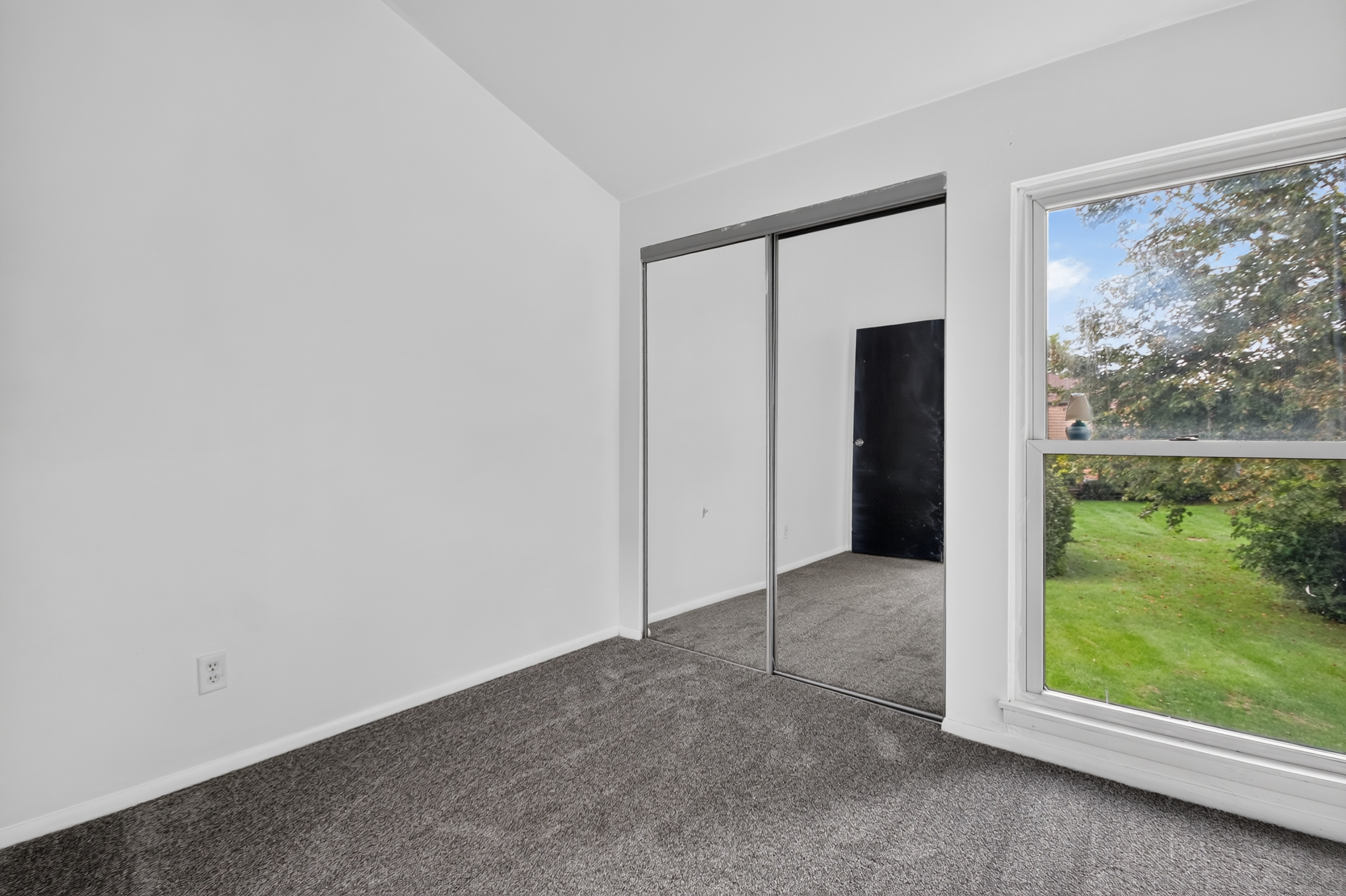 6991 West Glenbrook Road, Unit 2 Milwaukee, WI 53223 - Photo 20 of 30 Gallery Image 20