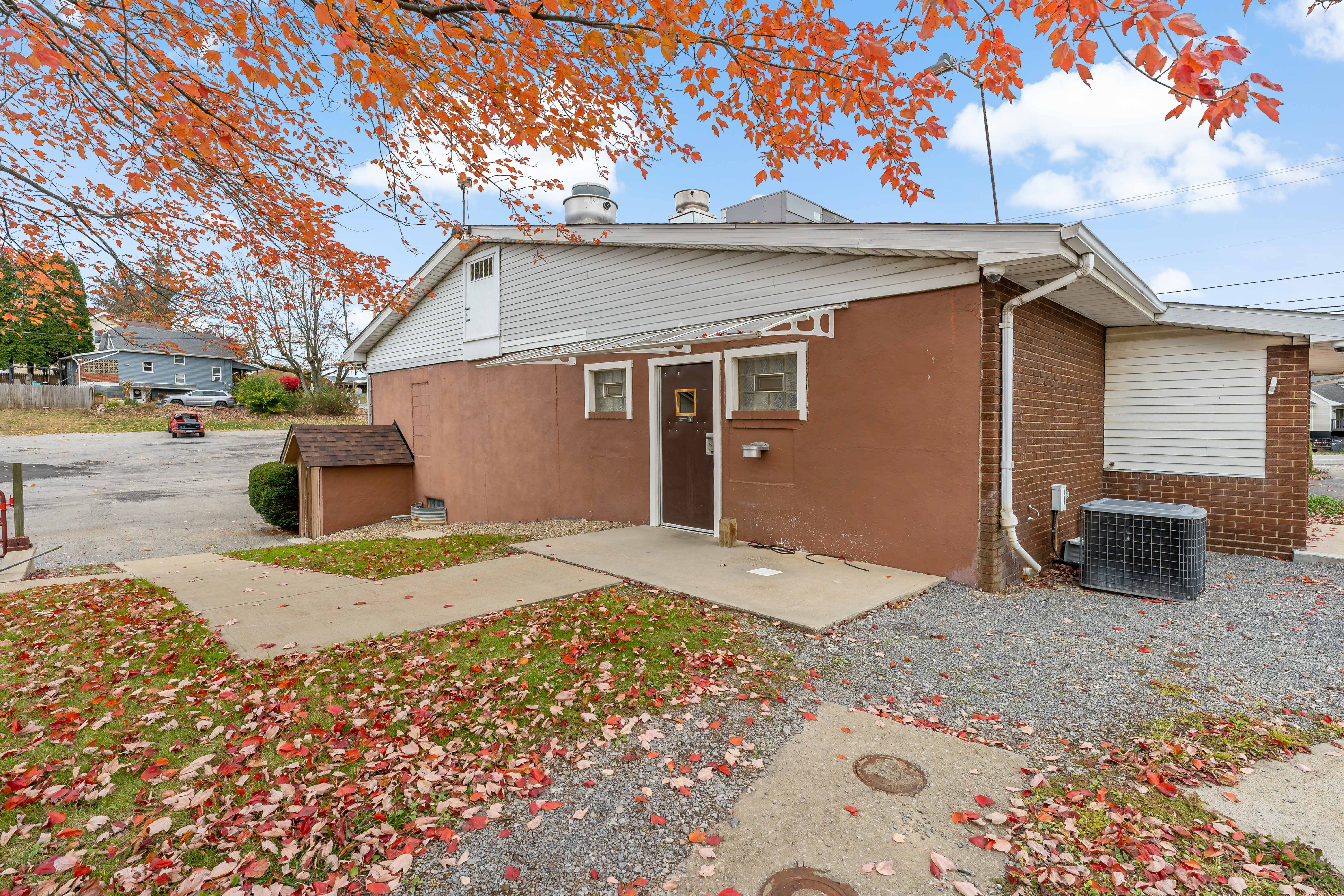 180 Butler Road Saxonburg, PA 16056 - Photo 6 of 52 a backyard of a house with a stove and barbeque oven