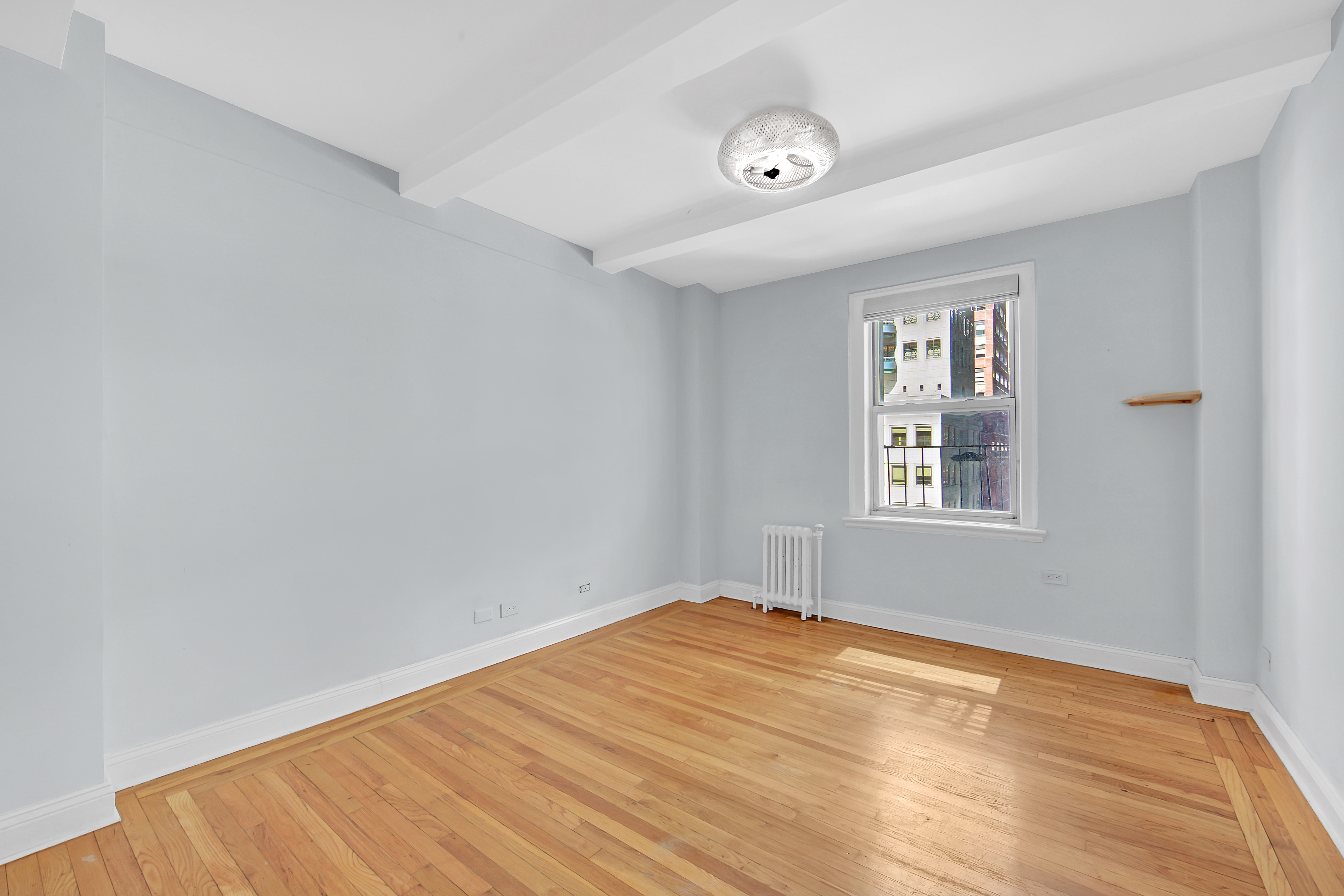 333 East 43rd Street, Unit 705 Manhattan, NY 10017 - Photo 6 of 22