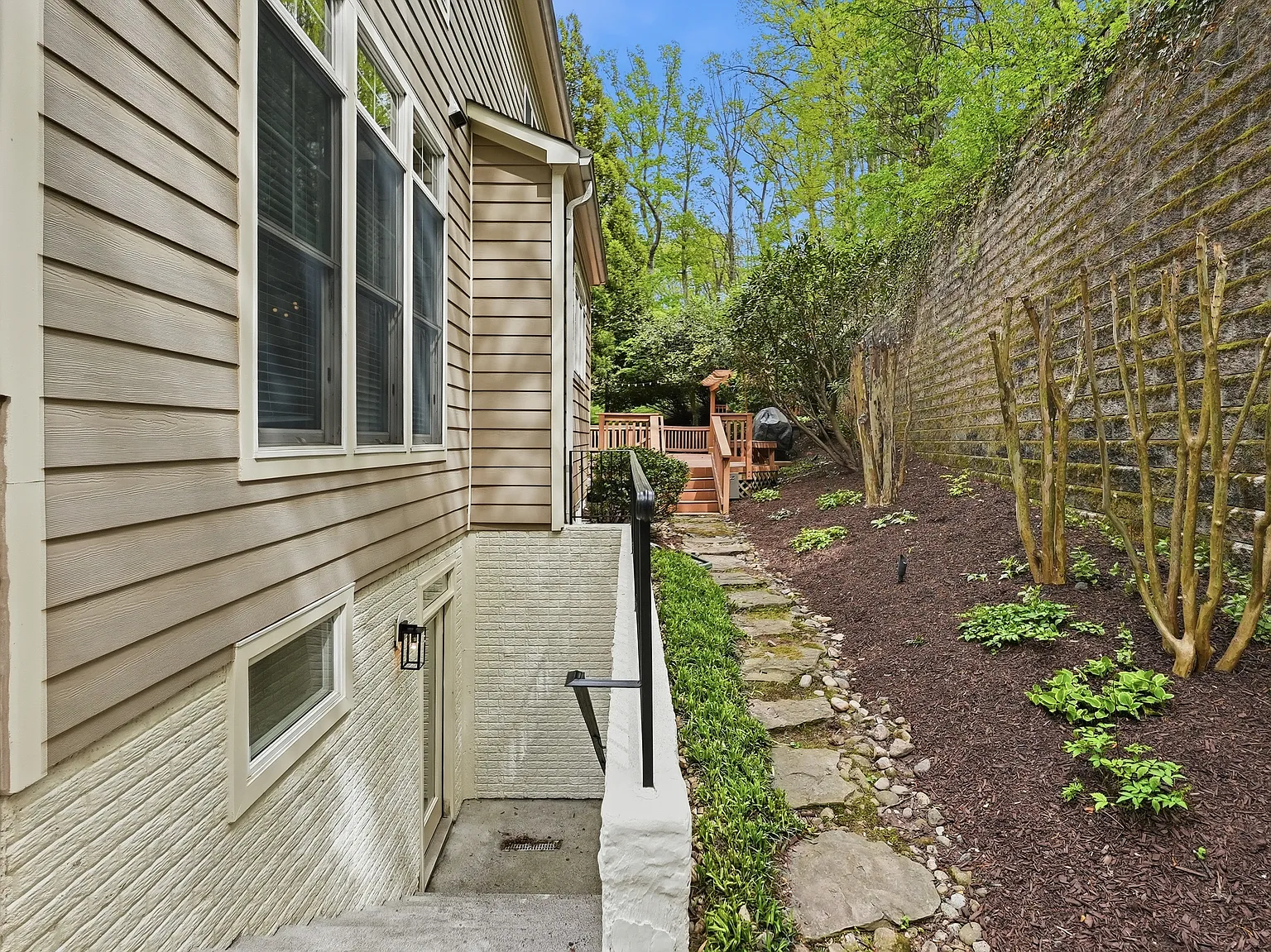 9153 Riesley Lane Vienna, VA 22182 - Photo 98 of 108