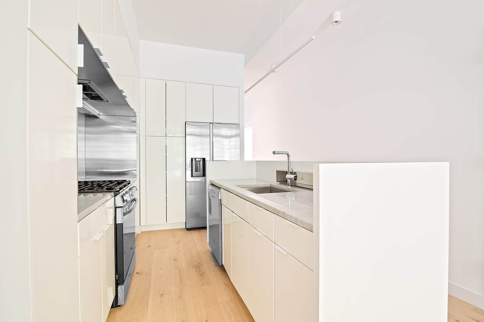 342 West 15th Street, Unit PARLOR Manhattan, NY 10011 - Photo 3 of 7