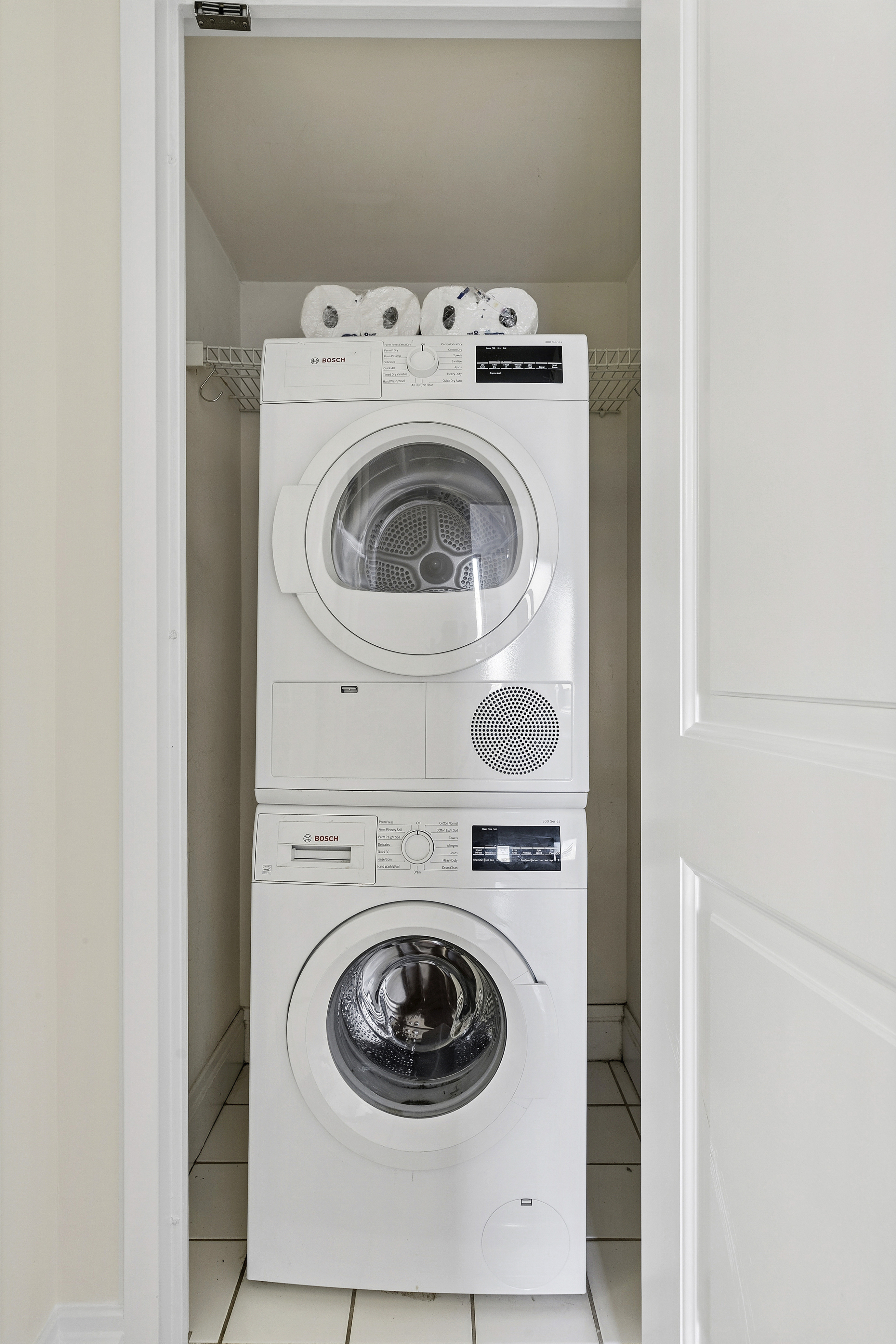 350 East 82nd Street, Unit 6H Manhattan, NY 10028 - Photo 6 of 11