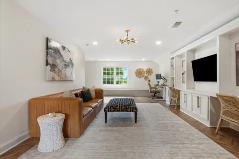 $2,850,000 | 8610 Hartsdale Avenue, Bethesda, MD 20817