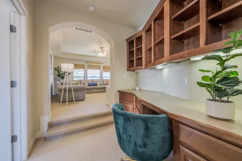 $1,095,000 | 2401 Hunters Green Court, Austin, TX 78732