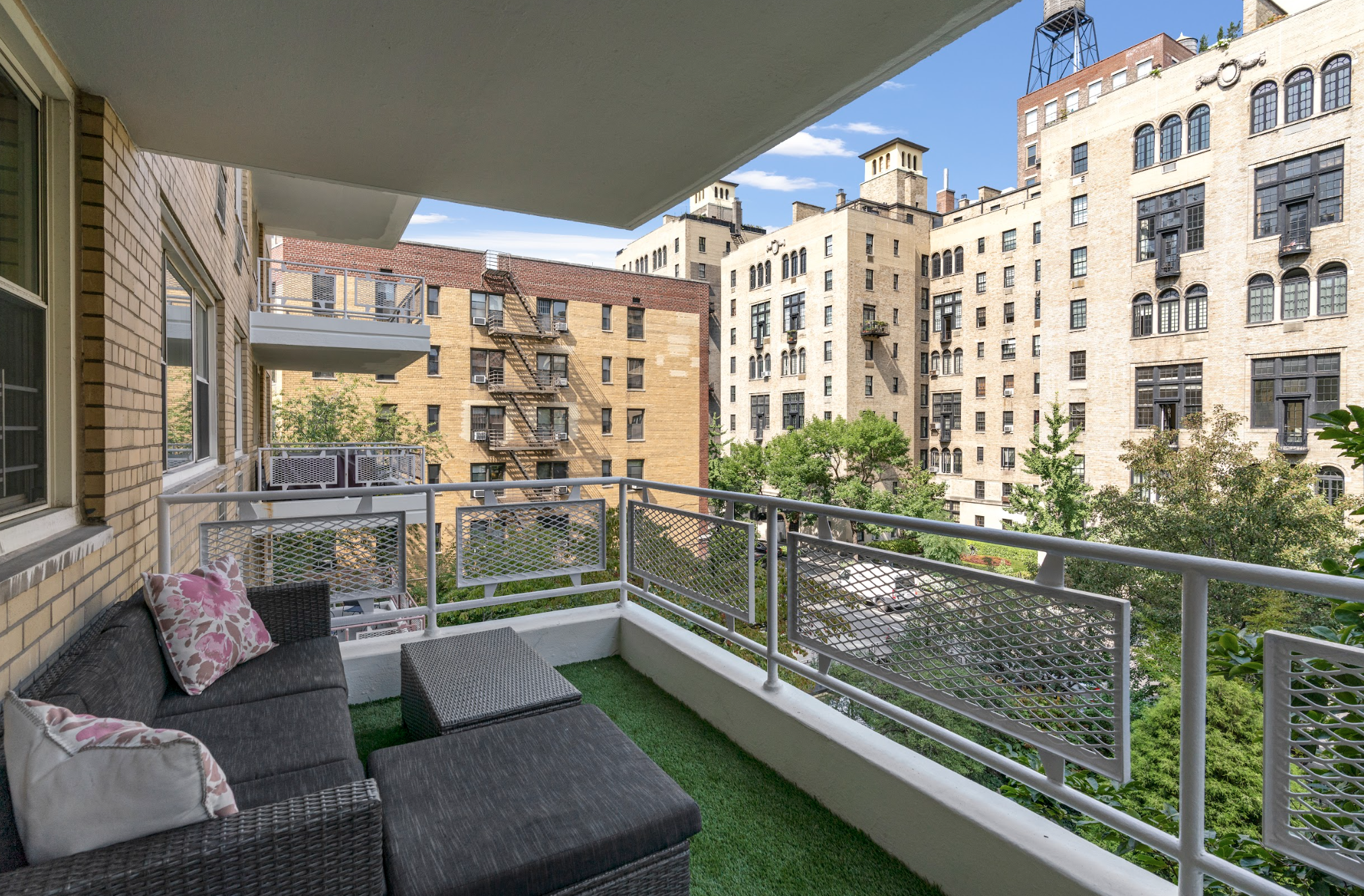 40 East 9th Street, Unit 4F Manhattan, NY 10003 - Photo 6 of 23