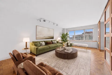$2,495,000 | 14 Horatio Street, Unit 15CD | West Village