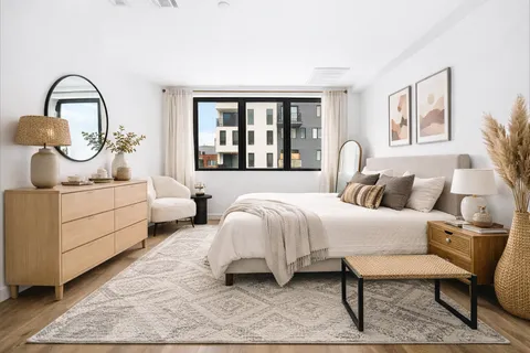 $1,195,000 | 44 Box Street, Unit 5R | Greenpoint