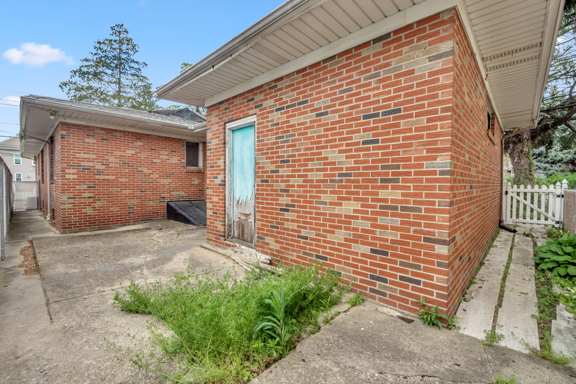 2 Livingston Court Staten Island, NY 10310 - Photo 11 of 14 a view of front door of house