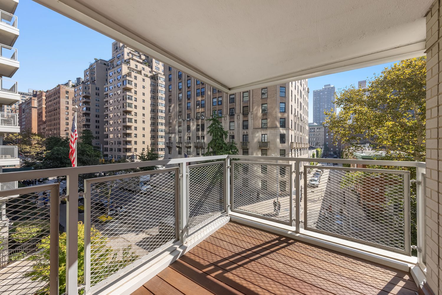 $2,050,000 | 2 5th Avenue, Unit 4C | Greenwich Village