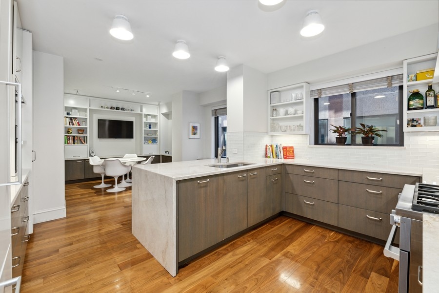 733 Park Avenue, Unit 6 Manhattan, NY 10021 - Photo 4 of 19