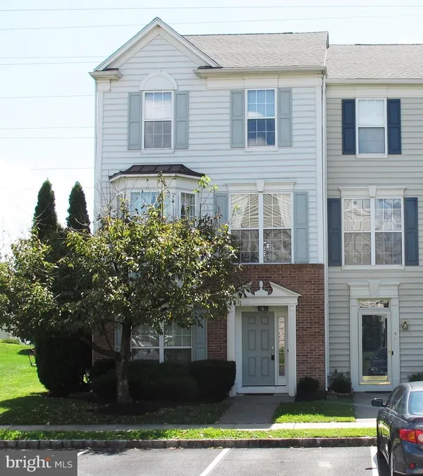 $445,500 | 48 Snowberry Lane, Delran, NJ 08075