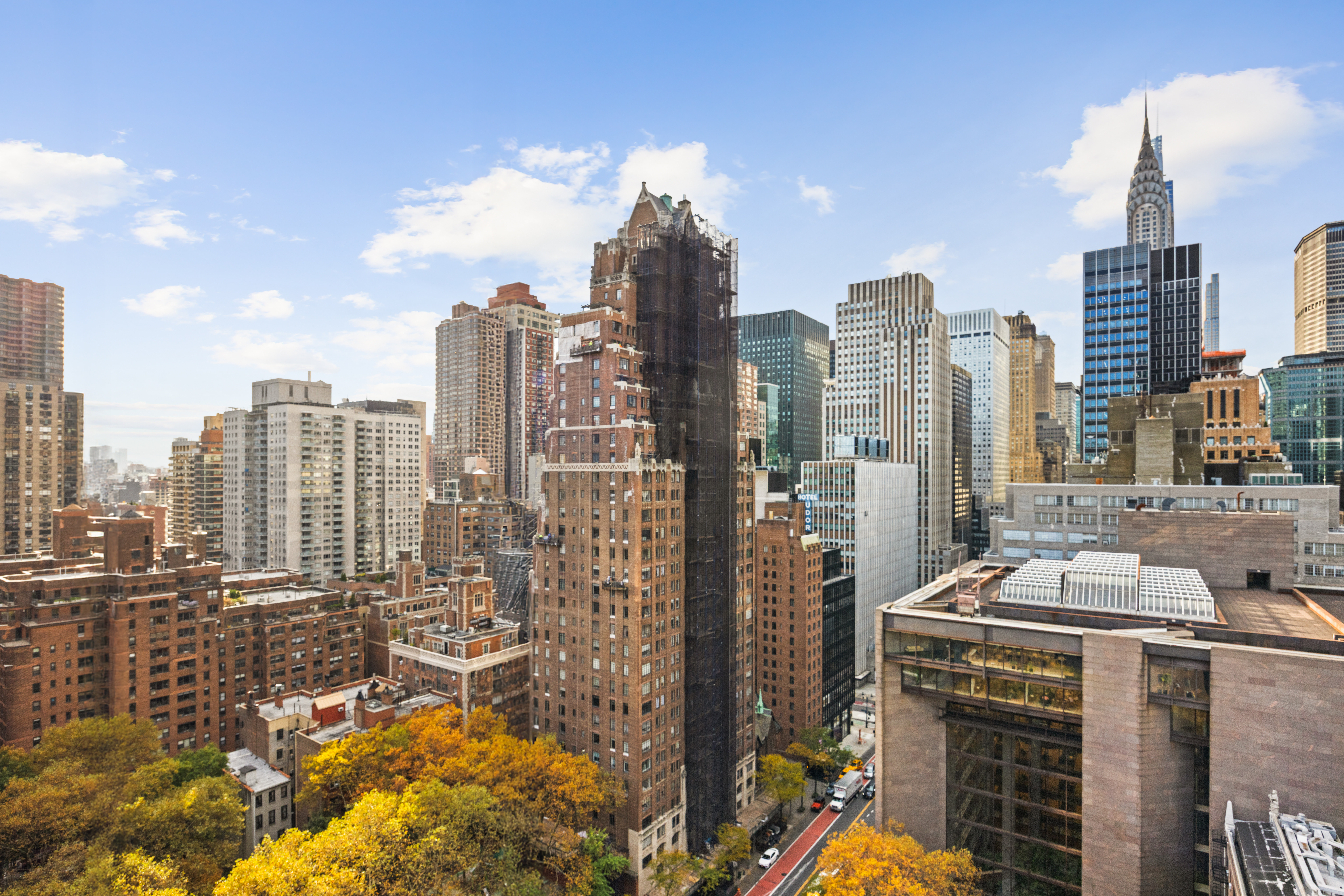 45 Tudor City Place, Unit 2111 Manhattan, NY 10017 - Photo 9 of 19